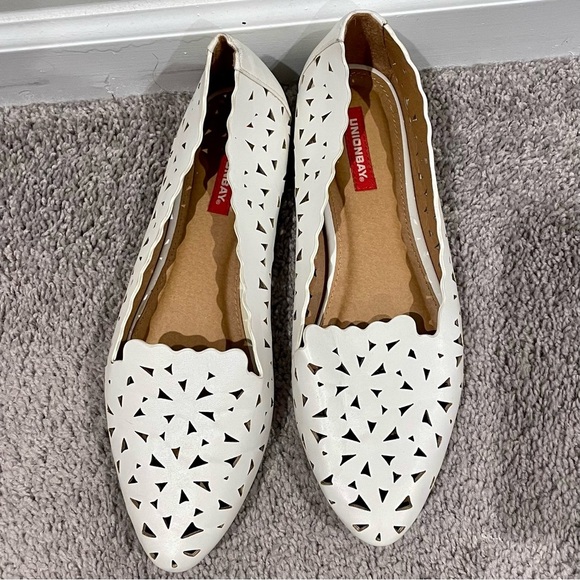 UNIONBAY Women's Ballet Winner Scalloped Flats- White, Size 9.5, Summer/Spring - Picture 2 of 8